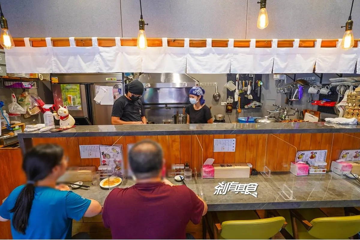 只能現場排隊!台中人氣素食拉麵竟吃得到「東坡肉」,久滷入味口感超神似 只能現場排隊!台中人氣素食拉麵竟吃得到「東坡肉」,久滷入味口感超神似