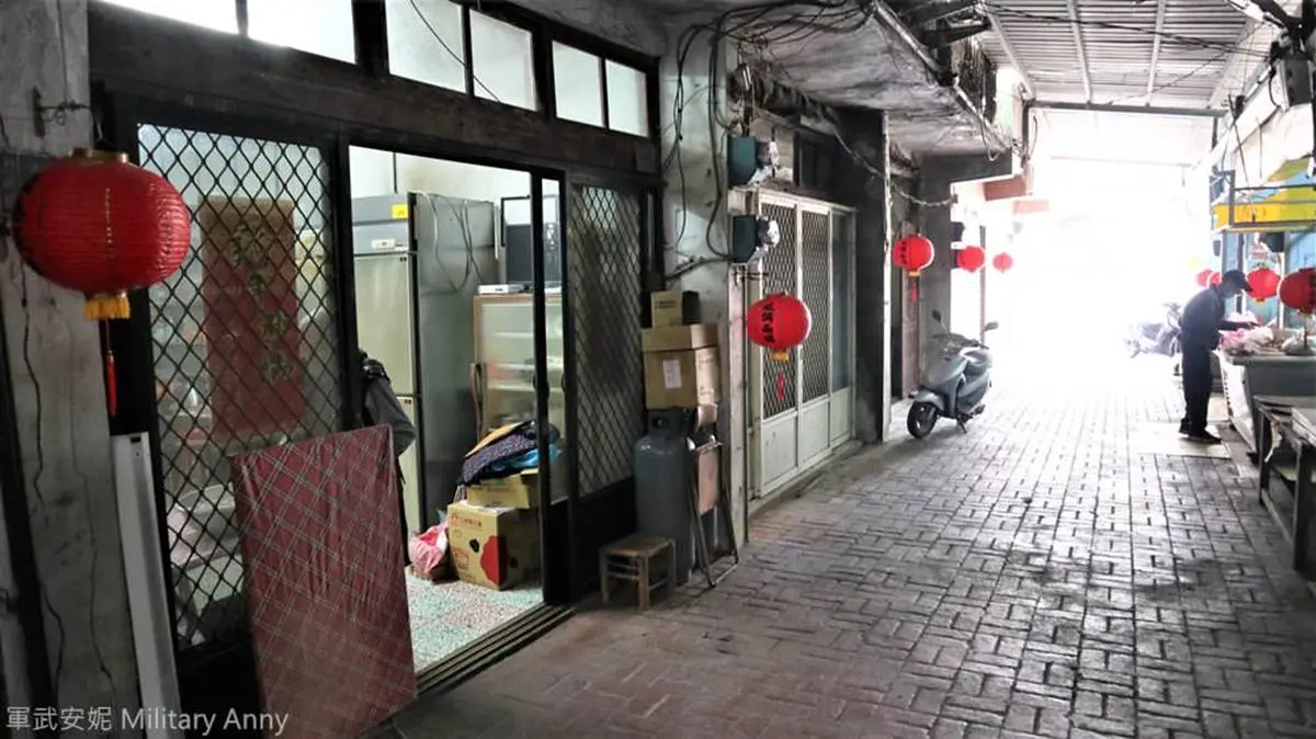 40年古早味！金門｢隱藏版早餐」在地人必點滿料豬腸湯，手工餛飩一咬就爆汁