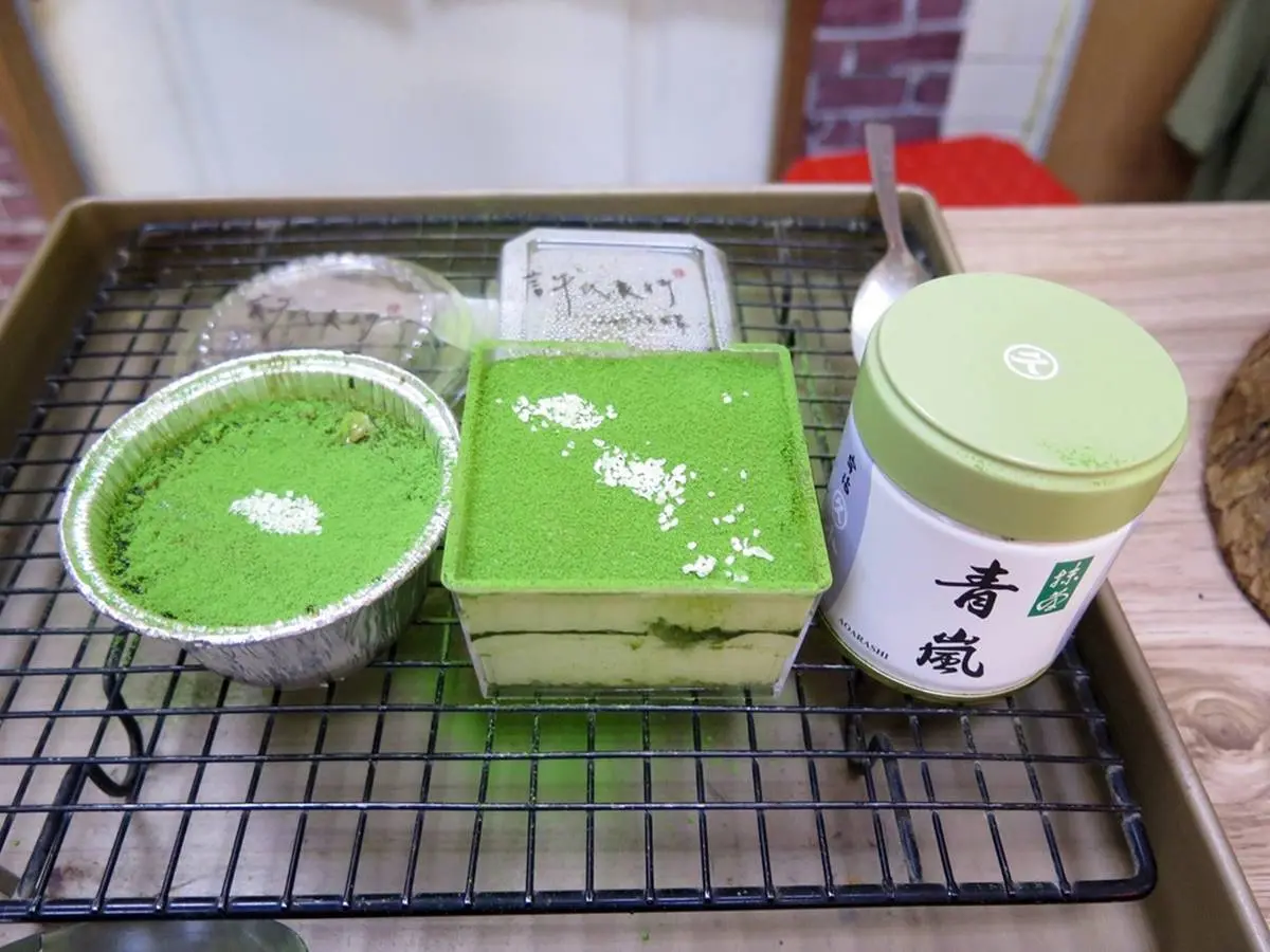 呼叫抹茶控!高雄「限量提拉米蘇」撒滿日本高級抹茶粉,現做烤布蕾也必吃 呼叫抹茶控!高雄「限量提拉米蘇」撒滿日本高級抹茶粉,現做烤布蕾也必吃