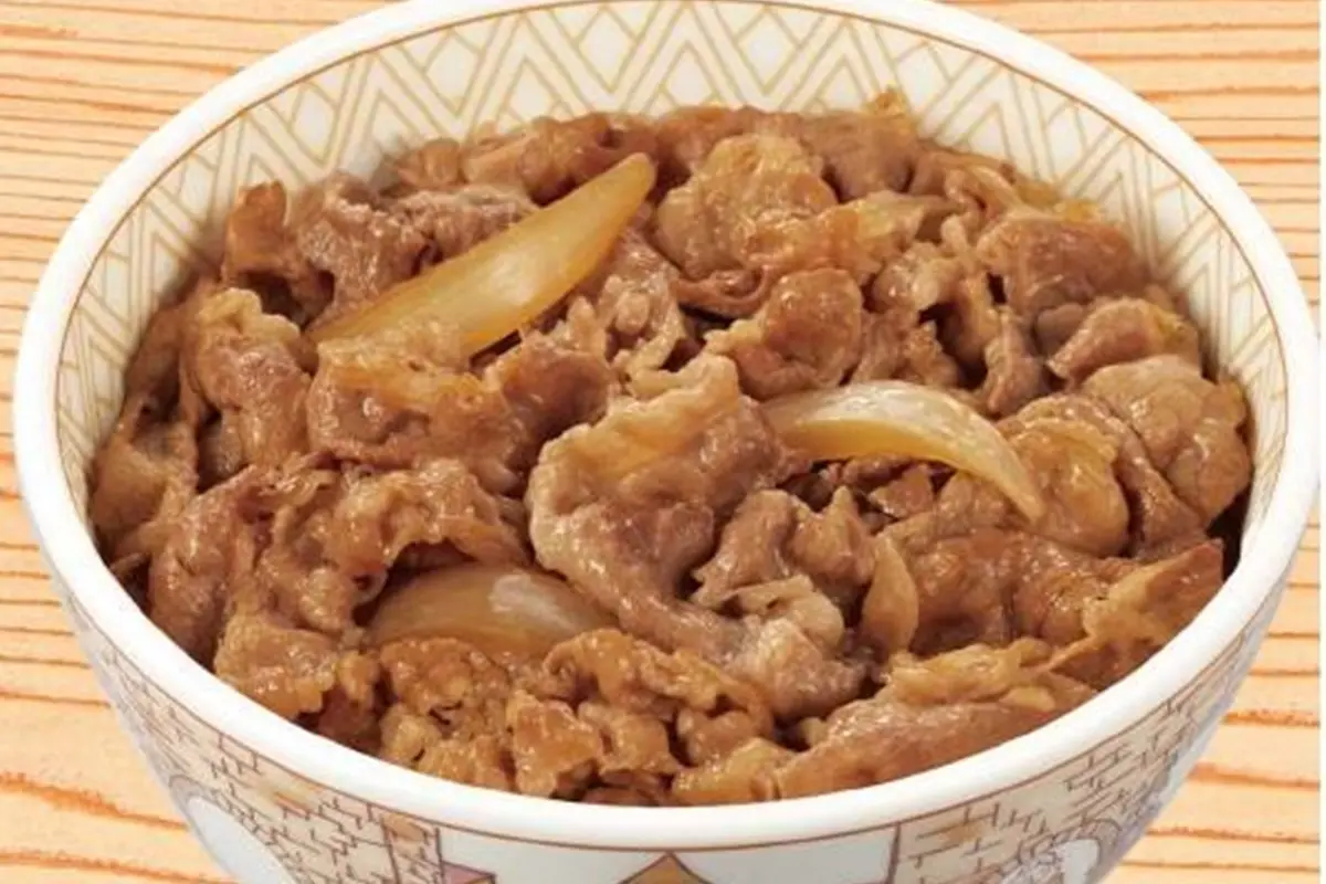 買牛丼免下車！全台首間すき家SUKIYA「得來速」門市，台中人今天就衝