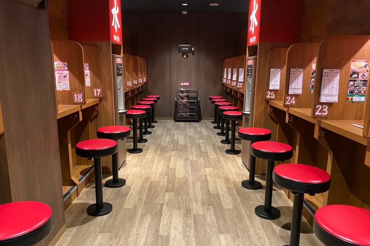 台中「一蘭拉麵」11/24開幕！日本淺草店原汁裝潢，來店送拉麵碗、紀念品