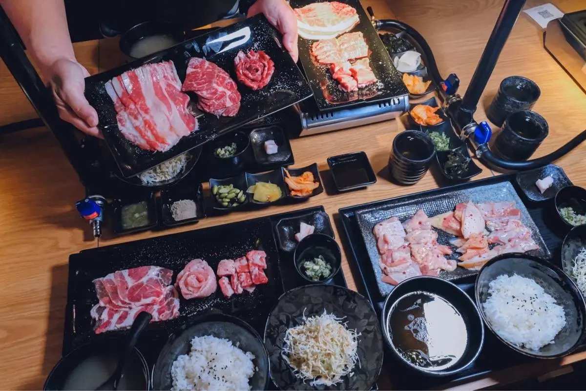 １元爽嗑安格斯黑牛！台中「１人燒肉店」推雙11優惠，還有自助吧吃到飽