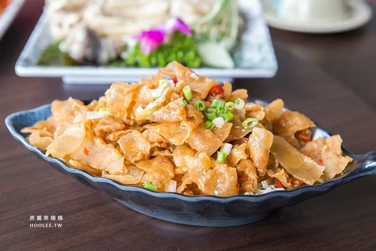 在地人激推！小琉球神祕山海產必點酥脆「蜂巢蝦」，深海魚蛋先炸後炒超唰嘴
