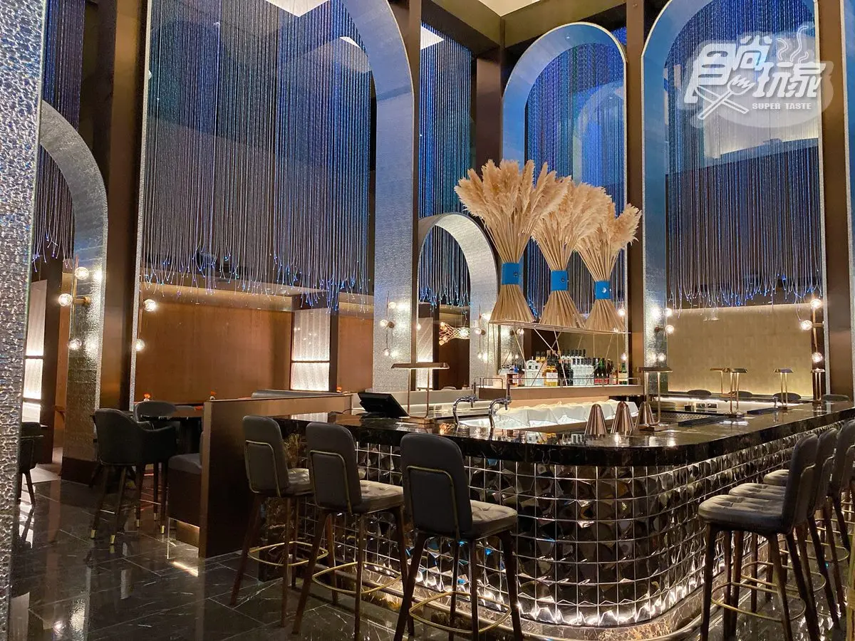 【新開店】全台首間「洲際酒店」！無敵港景房、10層樓投影餐廳６亮點一次看