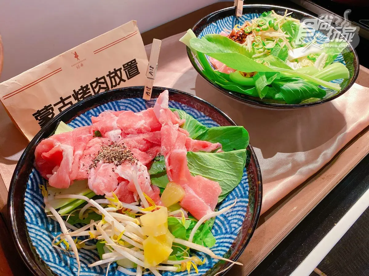 全台唯一日式主題園區飯店！必吃米湯火鍋、廣島牡蠣，能看羊駝、水豚和狐獴