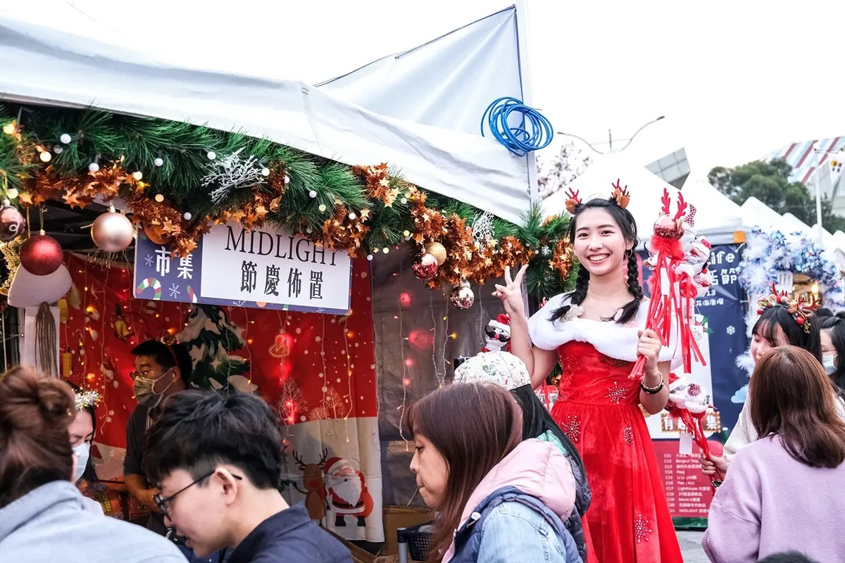 新北耶誕城「樂高快閃店」開箱啦！免費送耶誕樂高，加碼週末耶誕市集搶先看