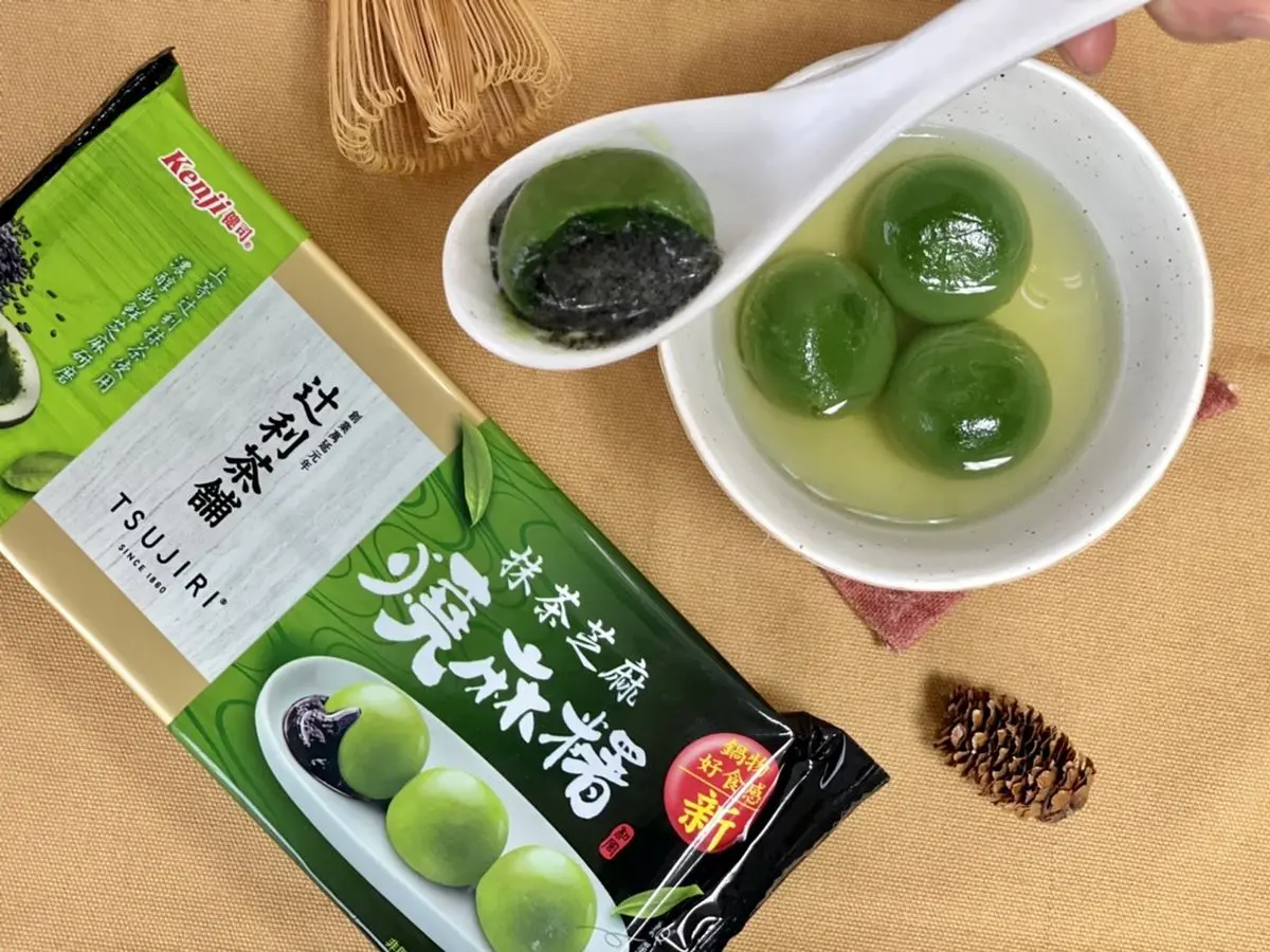 抹茶控暴動！全聯獨賣「抹茶芝麻燒麻糬」一咬就爆漿，外皮Ｑ彈超唰嘴