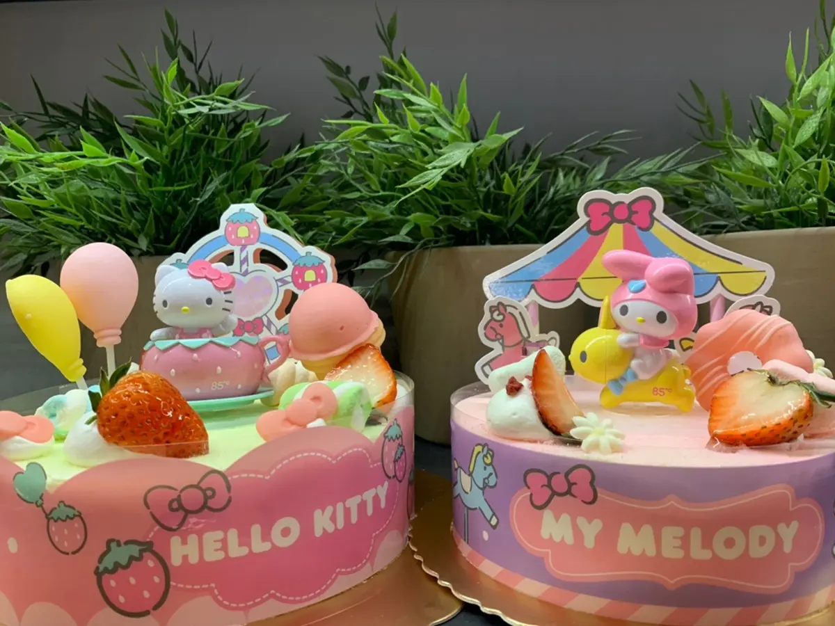 85度C「KITTY+美樂蒂」雙萌蛋糕登場！４款三麗鷗蛋糕Q爆，專屬蛋糕盒DIY變相框