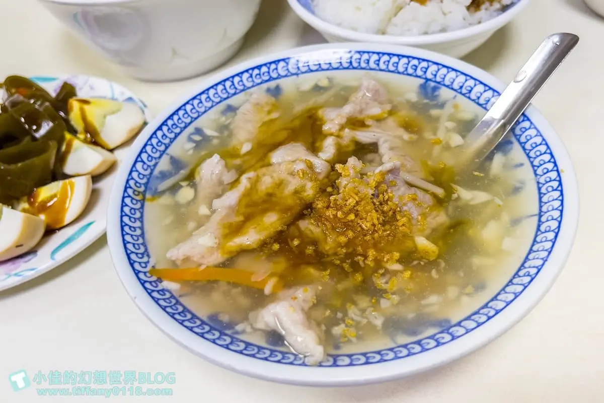 全台５家50年起跳肉羹：濃郁蒜香湯頭、咖哩飯搭鴨肉羹、新莊廟街祕店