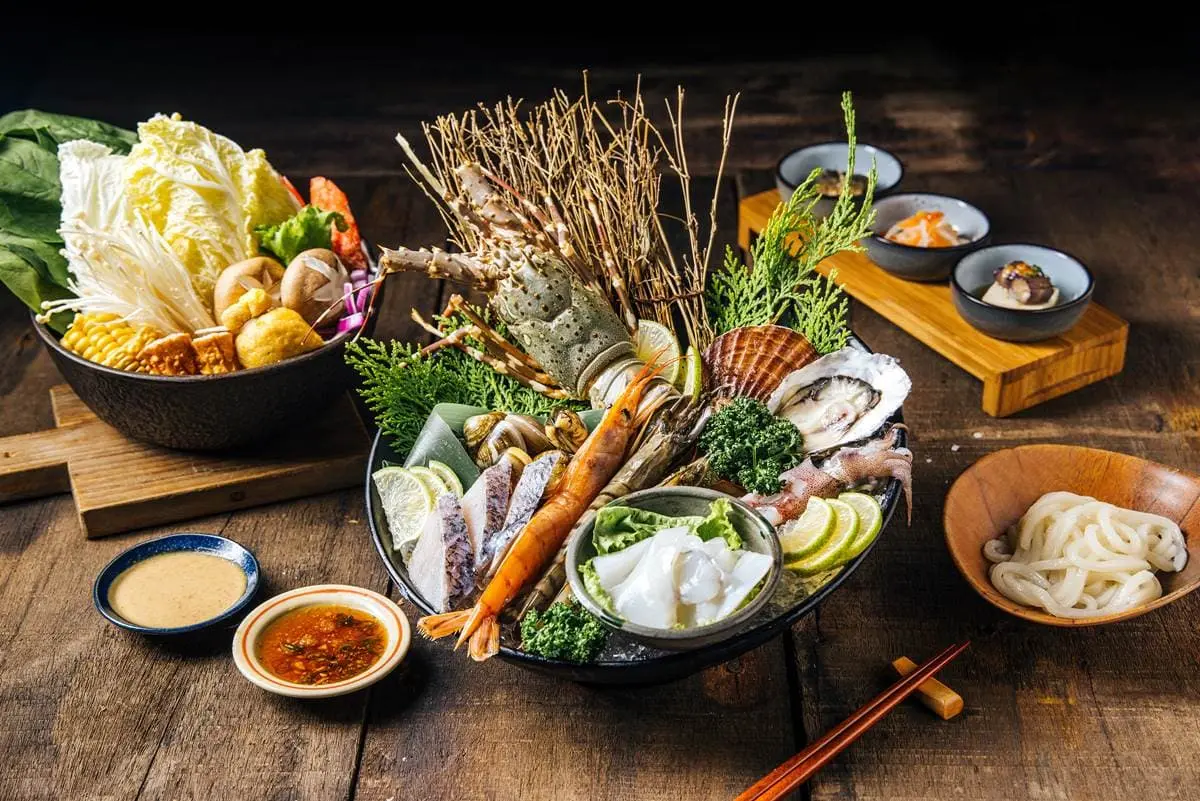 吃到飽「４人同行１人免費」！肉多多姐妹品牌插旗新莊，嘗鮮７大特色火鍋