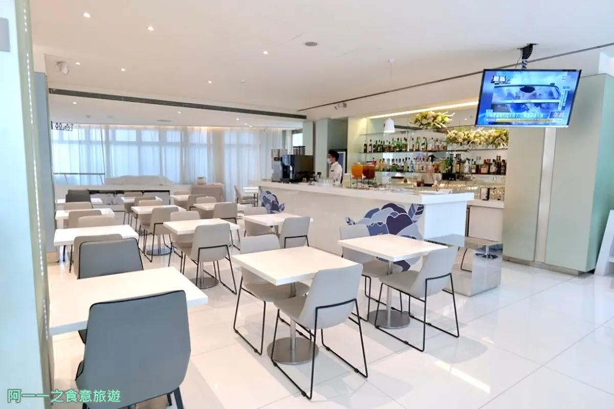 IG暴紅！台北平價飯店打卡「夢幻環景浴缸」，平日入住１人只要1250元