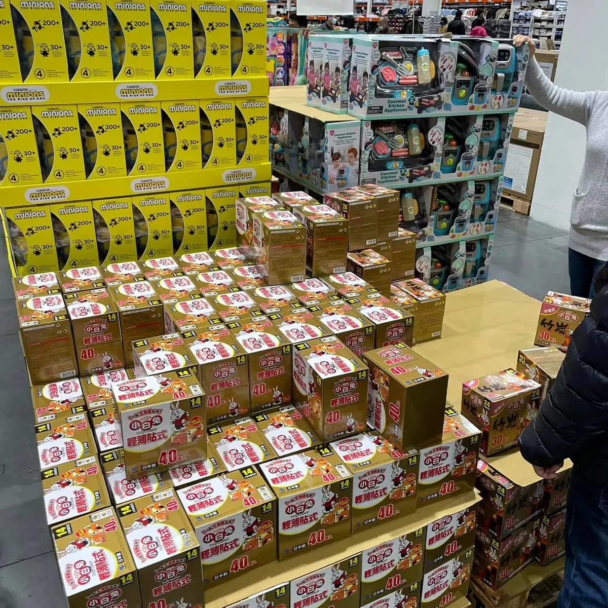 好市多「小白兔暖暖包」補貨了!1片10元有找,握式+貼式通通有 好市多「小白兔暖暖包」補貨了!1片10元有找,握式+貼式通通有