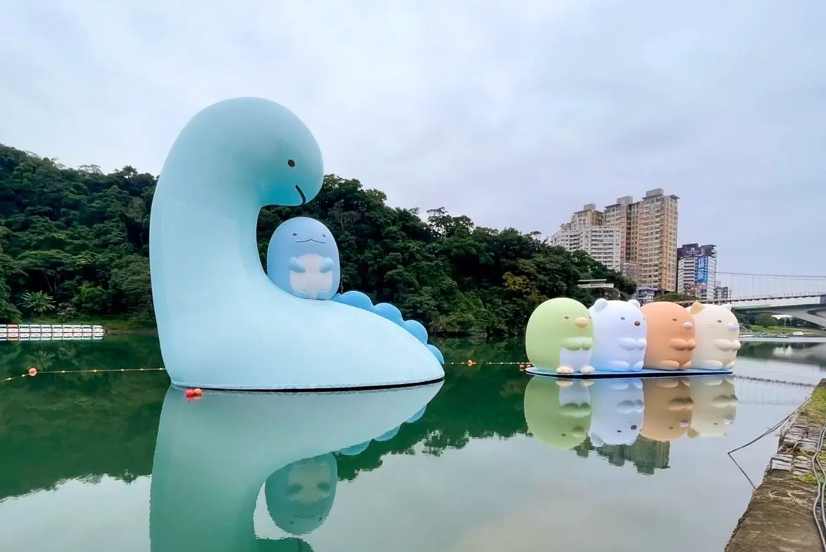 「角落小夥伴」登陸碧潭!連續92天免費拍,15公尺高水上地景+夜晚點燈美翻 「角落小夥伴」登陸碧潭!連續92天免費拍,15公尺高水上地景+夜晚點燈美翻