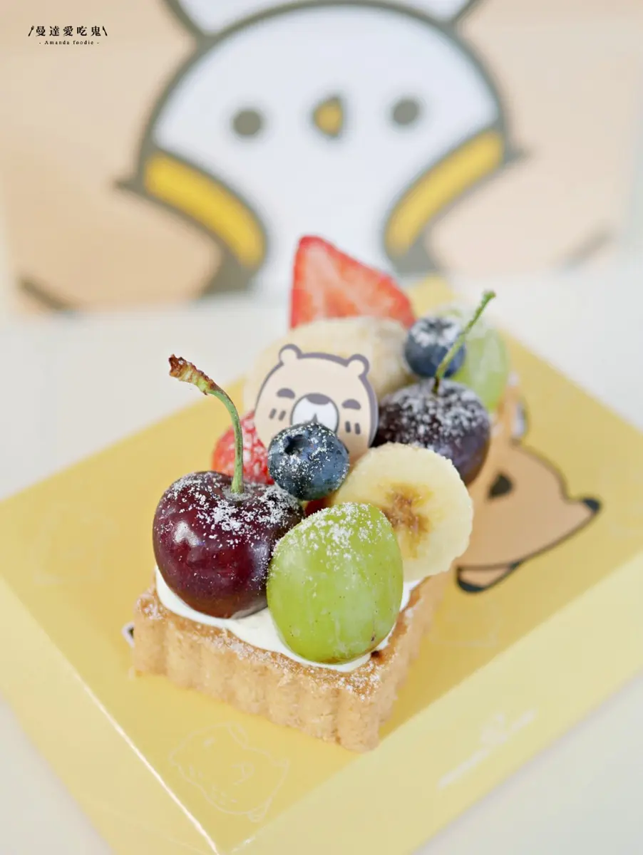 【新開店】萌翻天！「水豚君店長」進駐台南伴手禮，先搶水豚主題豆塔禮盒