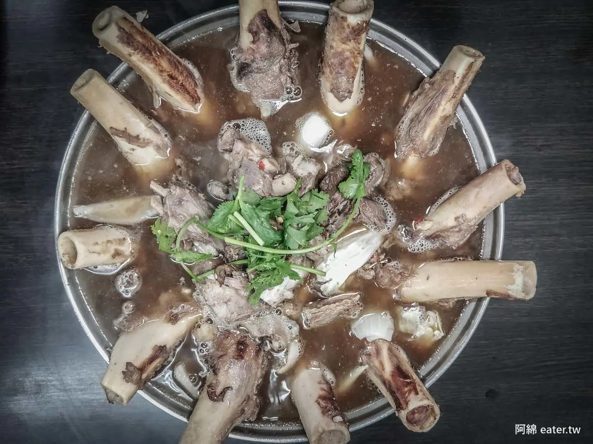 挑戰桃園最便宜！超人氣羊肉爐１人430元，爽嗑羊小排、羊骨髓