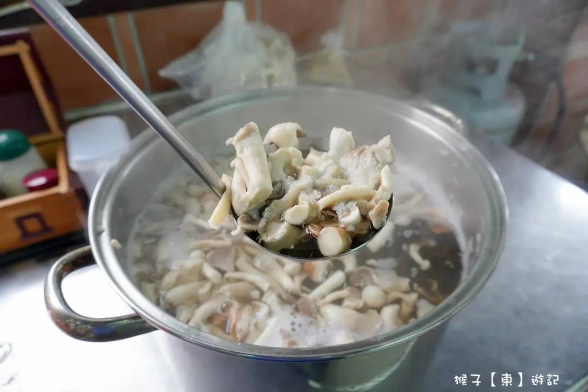 免門票入園！南投「親子生態農場」體驗香菇現採現烤，還能免費喝新鮮菇湯