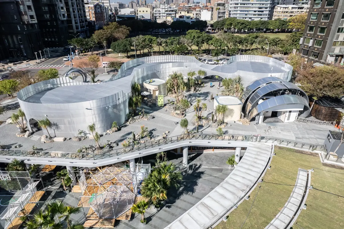 「台版表參道」開幕！台中「PARK2草悟廣場」日系甜點、韓國烤肉通通有