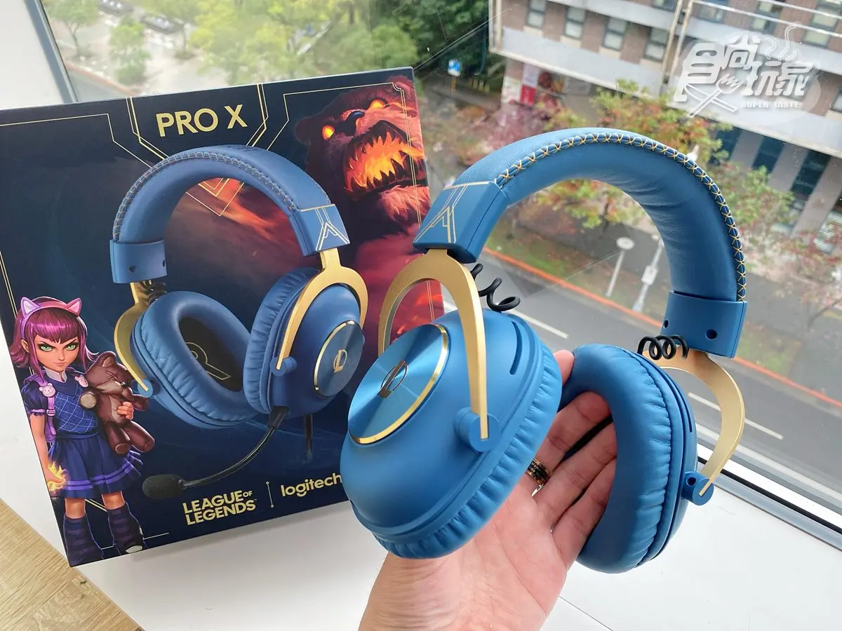 電玩控必收！超狂LoL「變形金剛組」，機械式鍵盤、滑鼠全變身遊戲角色