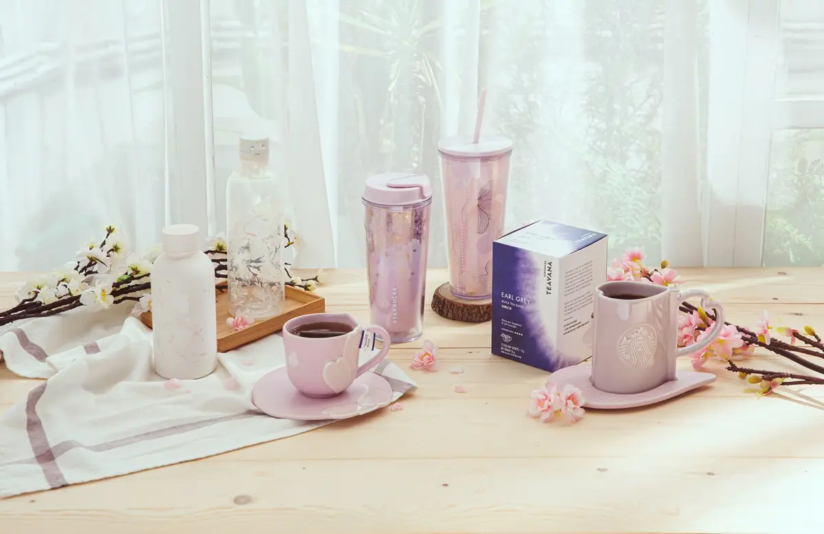 「星巴克櫻花季」來了!必點全新可可瑪奇朵、粉櫻草莓大福,滿額再送櫻花對杯 「星巴克櫻花季」來了!必點全新可可瑪奇朵、粉櫻草莓大福,滿額再送櫻花對杯