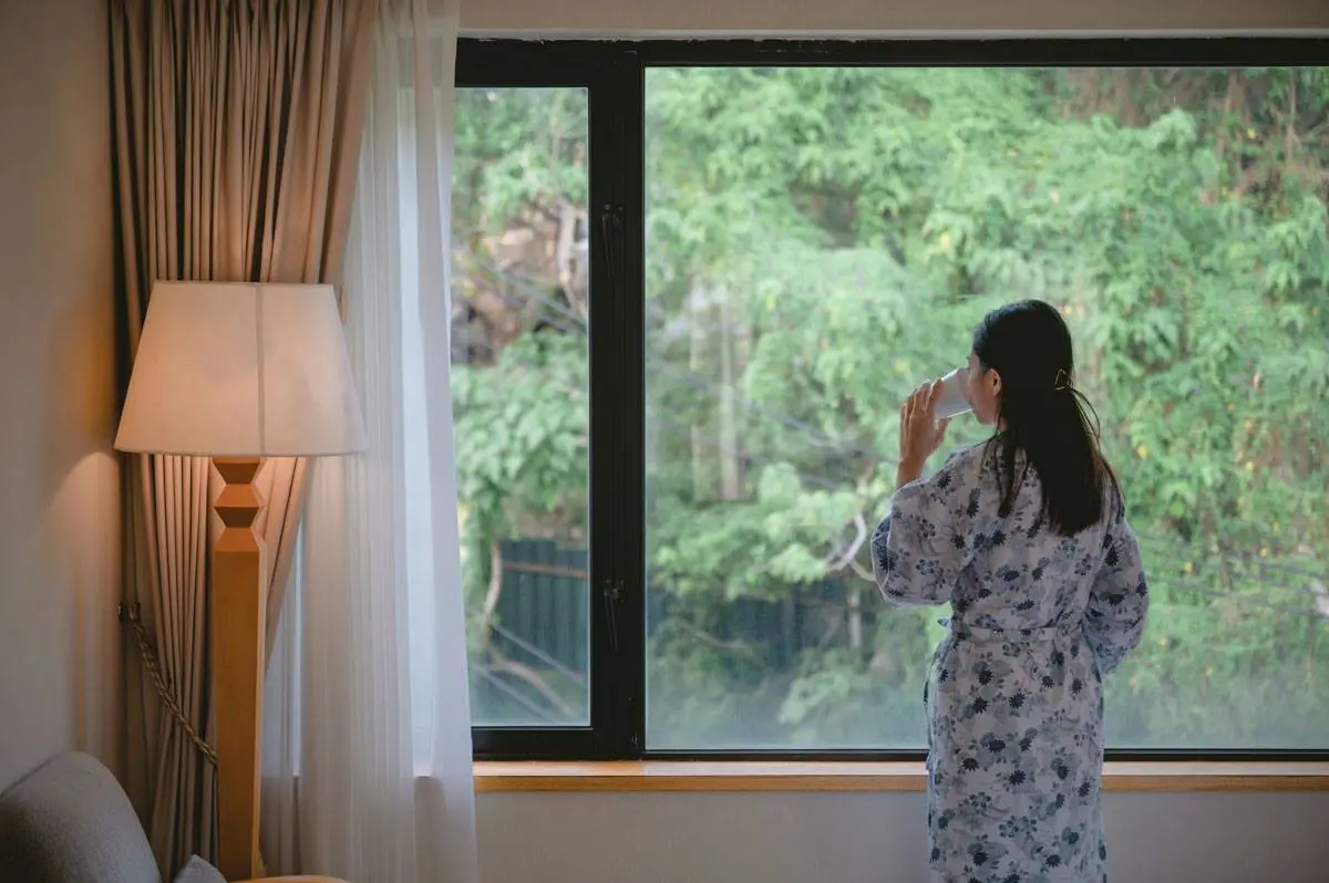 置身森林泡湯!北中4大「溫泉旅宿」賞無敵山景:夢幻玻璃湯屋、觀音石浴池 置身森林泡湯!北中4大「溫泉旅宿」賞無敵山景:夢幻玻璃湯屋、觀音石浴池
