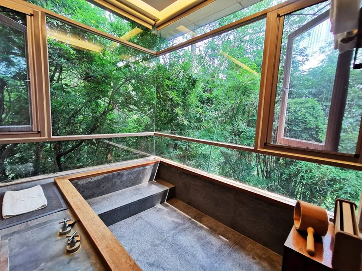 置身森林泡湯!北中4大「溫泉旅宿」賞無敵山景:夢幻玻璃湯屋、觀音石浴池 置身森林泡湯!北中4大「溫泉旅宿」賞無敵山景:夢幻玻璃湯屋、觀音石浴池