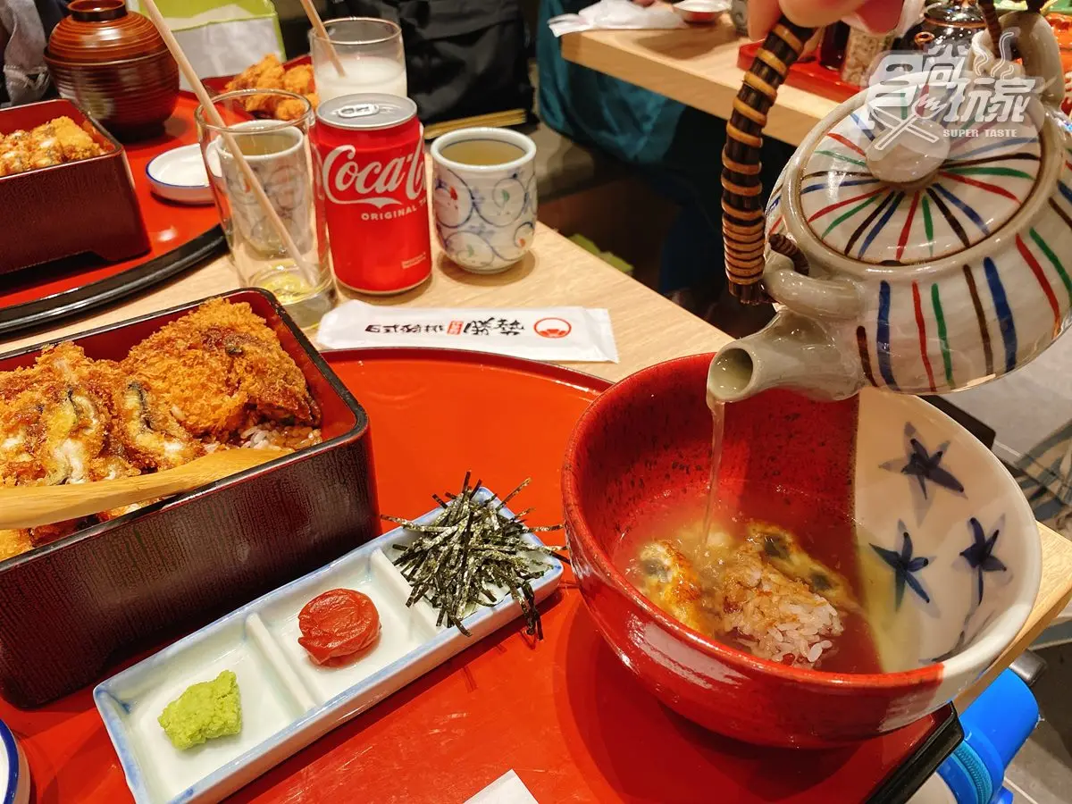 台南三井2大必吃日本夯店!炸鰻魚豬排、蝦捲咖哩,還有買一送一、免費好康 台南三井2大必吃日本夯店!炸鰻魚豬排、蝦捲咖哩,還有買一送一、免費好康