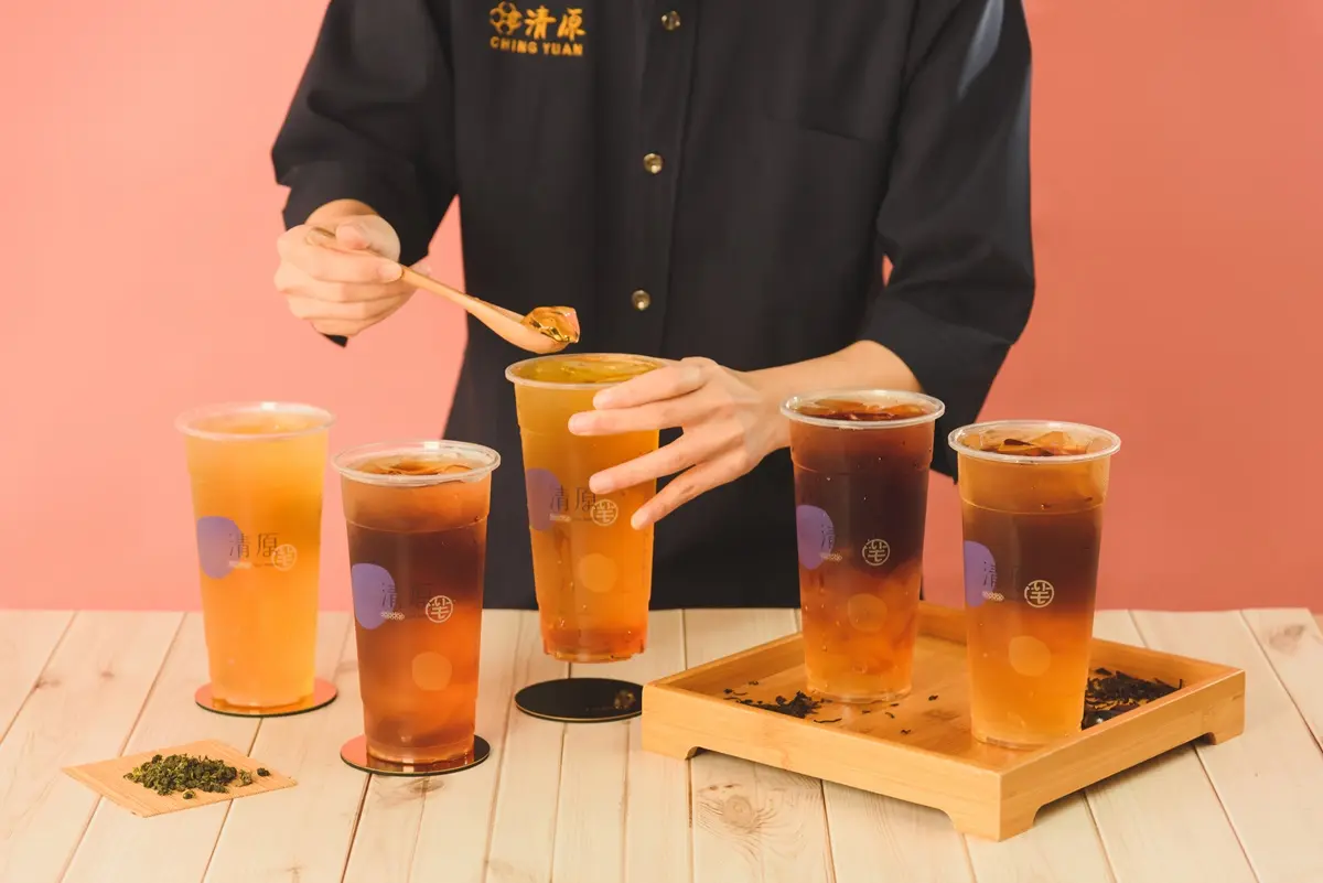 「穿白衣」半價開喝!全台8間飲品3月優惠:CoCo第2杯5元、康青龍買一送一 「穿白衣」半價開喝!全台8間飲品3月優惠:CoCo第2杯5元、康青龍買一送一