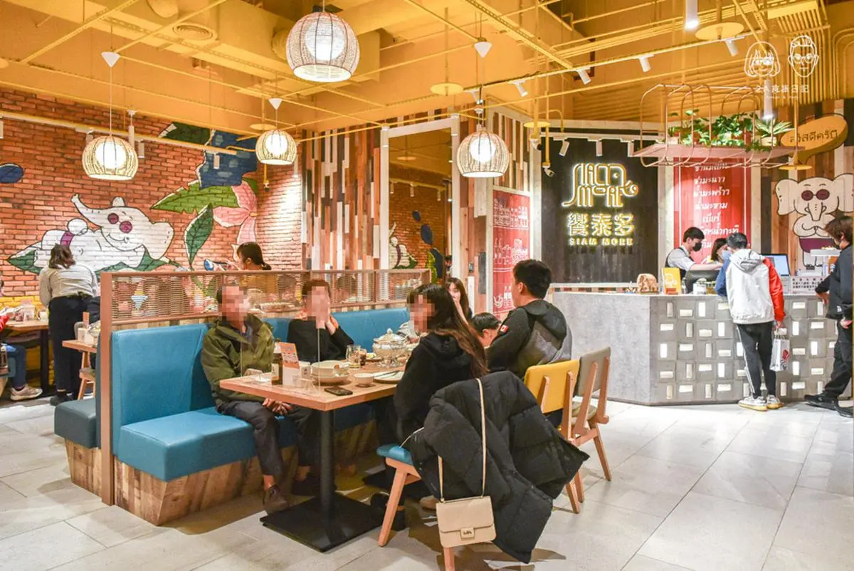 竹北遠百必吃清單！５間網推高評價美食：２公分冠軍蝦餅、帝王蟹味噌湯放題
