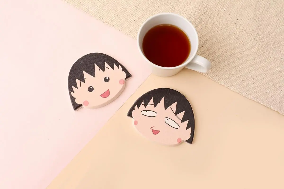 粉嫩馬卡龍色好燒!7-11「櫻桃小丸子」5大新品預購:超Q大頭杯墊、計算機 粉嫩馬卡龍色好燒!7-11「櫻桃小丸子」5大新品預購:超Q大頭杯墊、計算機