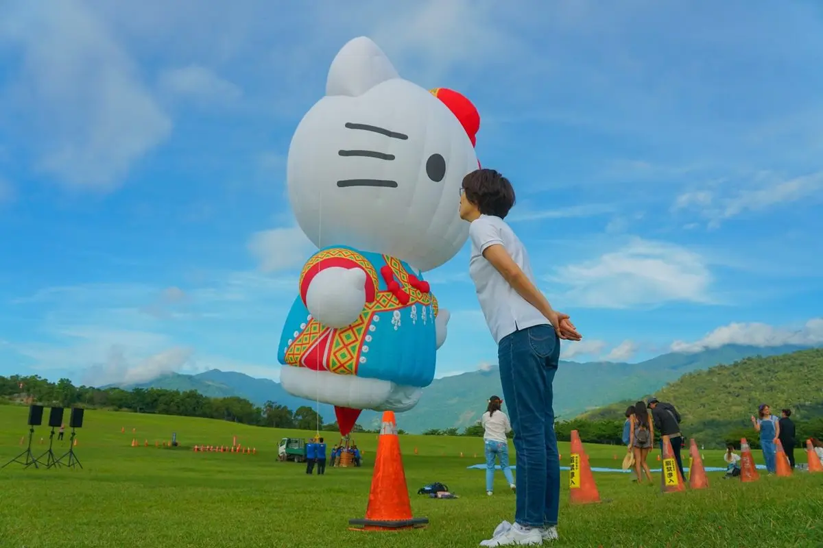 2大熱氣球嘉年華登場!台東鹿野長達45天可拍,超可愛Hello Kitty必打卡 2大熱氣球嘉年華登場!台東鹿野長達45天可拍,超可愛Hello Kitty必打卡