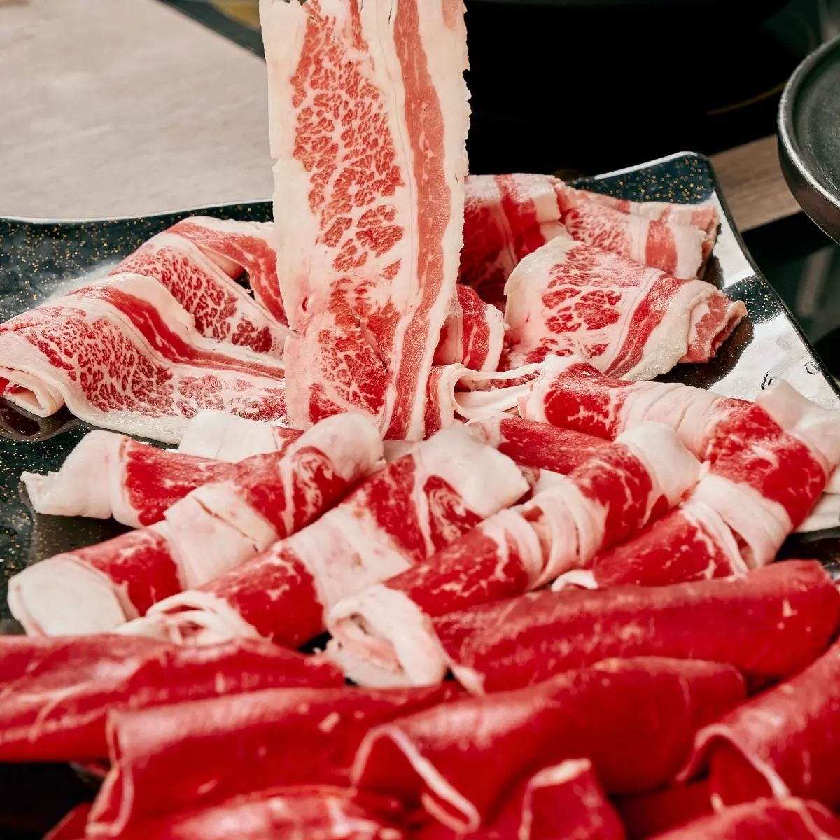 328元火鍋吃到飽！「100盎司肉」大胃王挑戰賽，吃完再送10次免費用餐