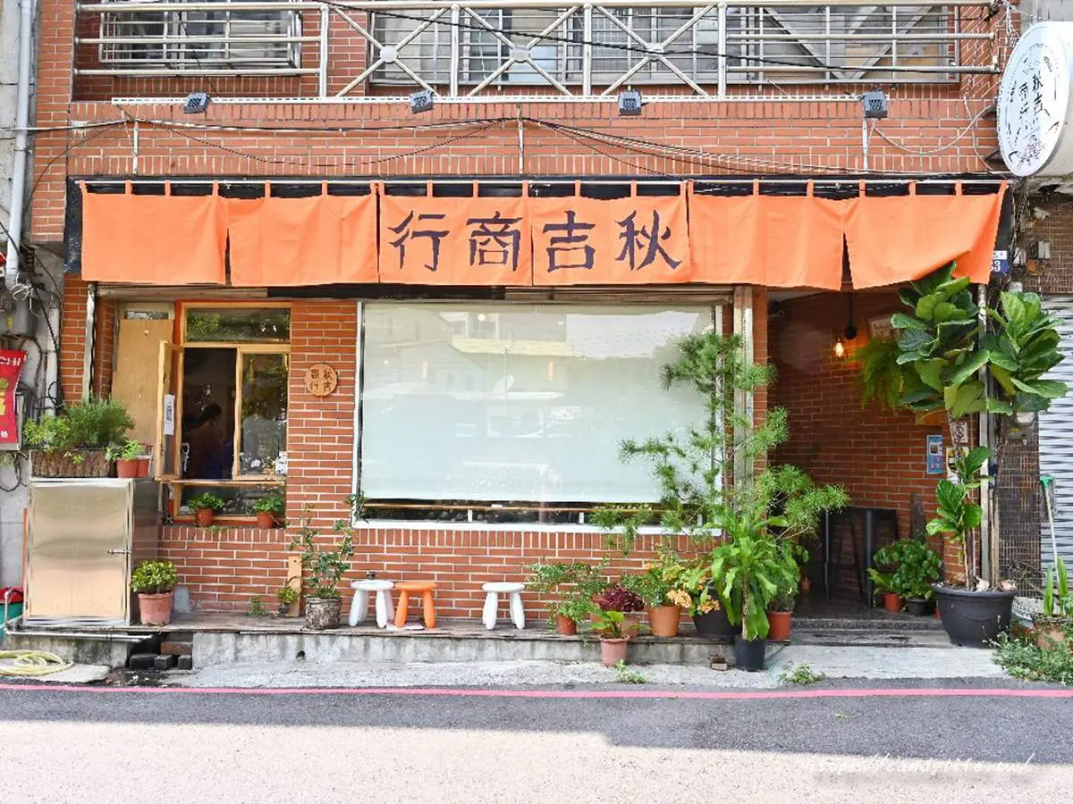 一口咬不下!北中南5家爆餡飯糰:整隻炸蝦+雞排、任選40種配料、爆漿皮蛋 一口咬不下!北中南5家爆餡飯糰:整隻炸蝦+雞排、任選40種配料、爆漿皮蛋