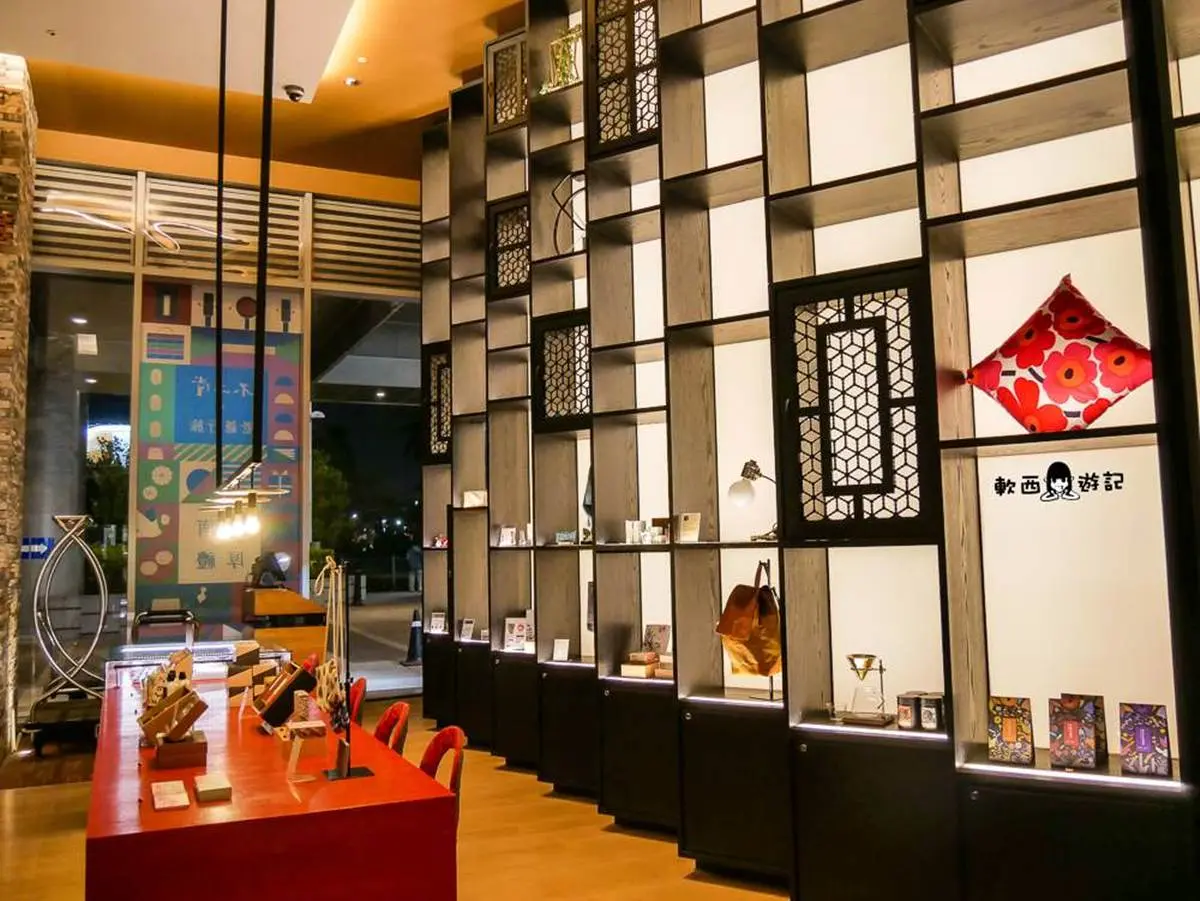 食尚獨家優惠!台南老爺等5大飯店「一泊二食」省近萬元,享景觀餐廳吃到飽 食尚獨家優惠!台南老爺等5大飯店「一泊二食」省近萬元,享景觀餐廳吃到飽