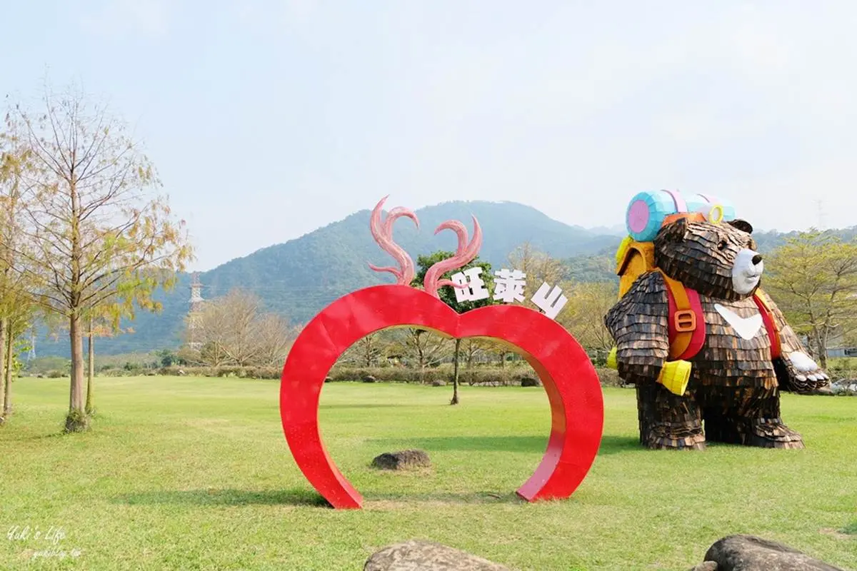 超巨大黑熊、獨角獸出沒！戶外園區「紫藤花城堡」太好拍，還能免費吃鳳梨酥