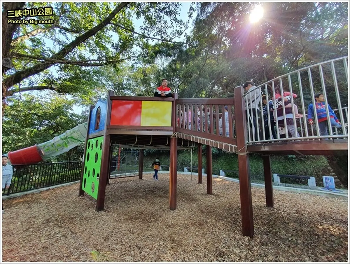 小孩要瘋了！三峽森林系公園先排「30公尺樹藤溜滑梯」，樹屋平台放電一整天