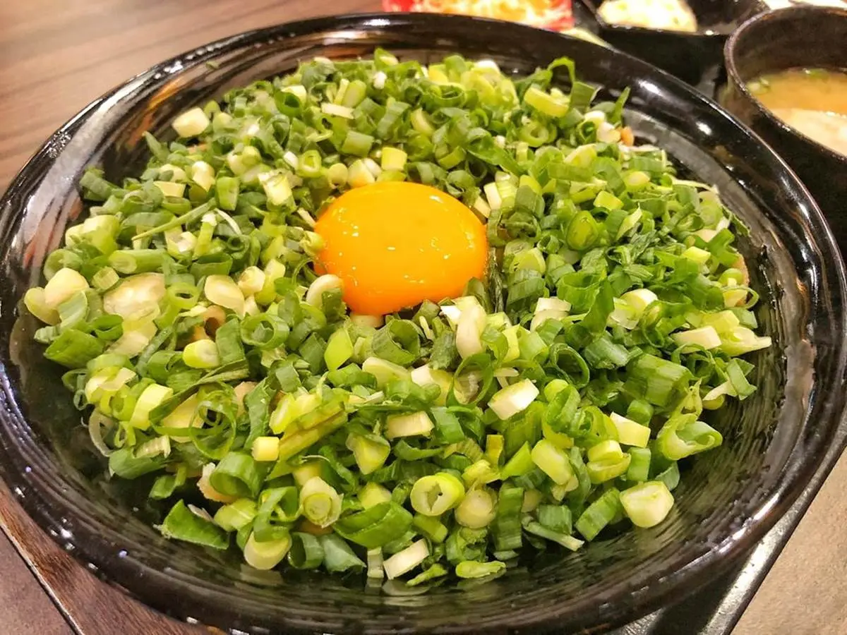蔥控站出來！北中南５大邪惡「蔥」美食：秒殺蔥燒餅、蔥鹽章魚燒、爆蔥拉麵