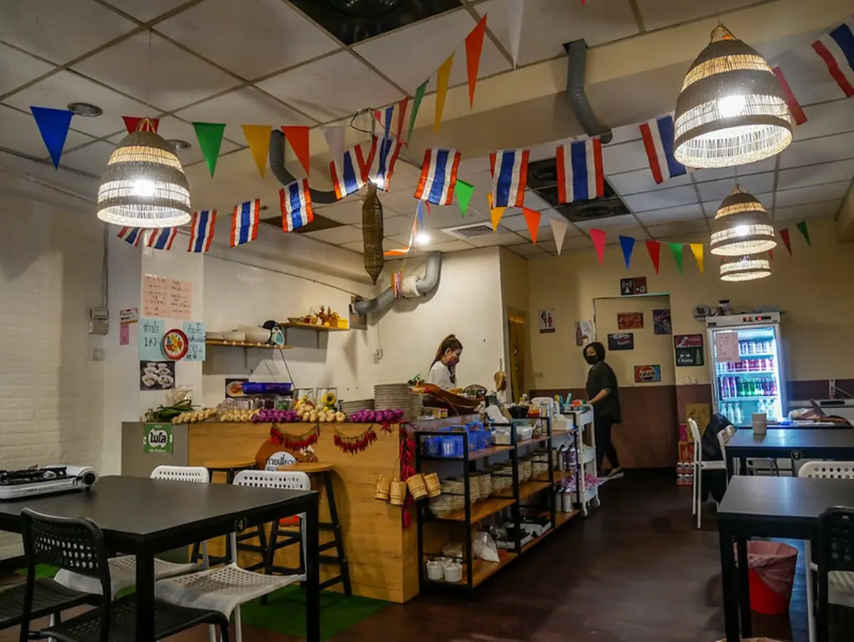 泰國旅遊社團大推!小南門「道地船麵」25元吃得到,現做青木瓜沙拉超唰嘴 泰國旅遊社團大推!小南門「道地船麵」25元吃得到,現做青木瓜沙拉超唰嘴