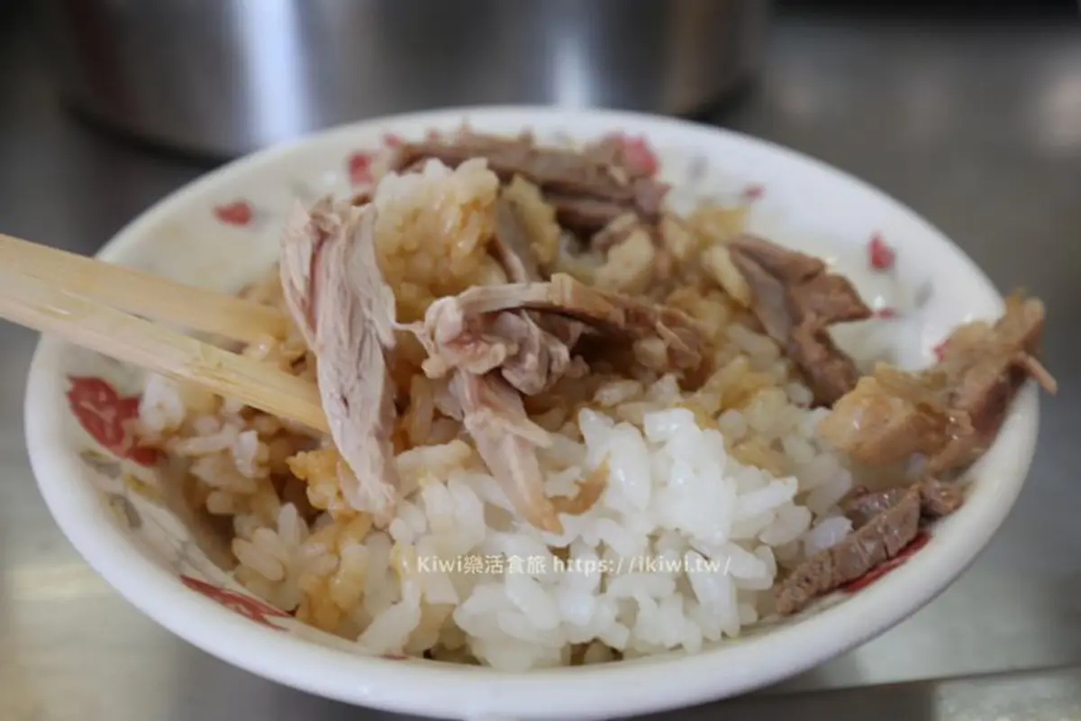 拜完順路吃！北港美食一條街７家古早味：遊子回鄉飯、銅板煎盤粿、假魚肚羹