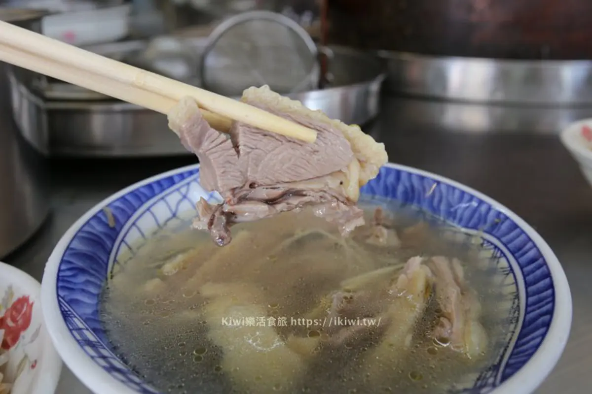 拜完順路吃！北港美食一條街７家古早味：遊子回鄉飯、銅板煎盤粿、假魚肚羹