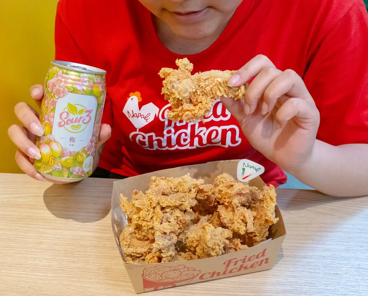 不只鹹酥雞攤買得到!拿坡里炸雞全新「現炸三角骨」,還有3款日本沙瓦可喝 不只鹹酥雞攤買得到!拿坡里炸雞全新「現炸三角骨」,還有3款日本沙瓦可喝