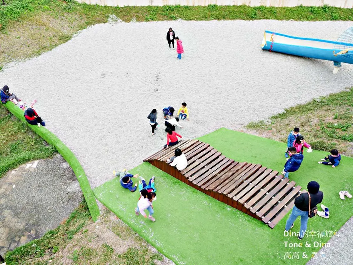 High到不想回家！免費新公園先衝「飼料桶溜滑梯」，３層樓高玩整天都不膩