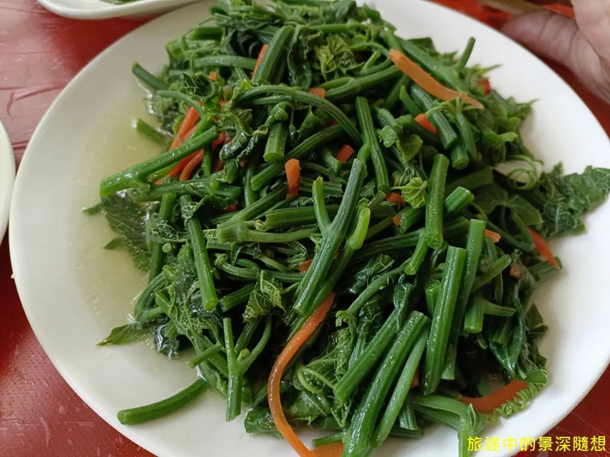 紫藤花棚旁嗑好料！高CP值「無菜單料理」１人只要300元，還能賞超夢幻花海