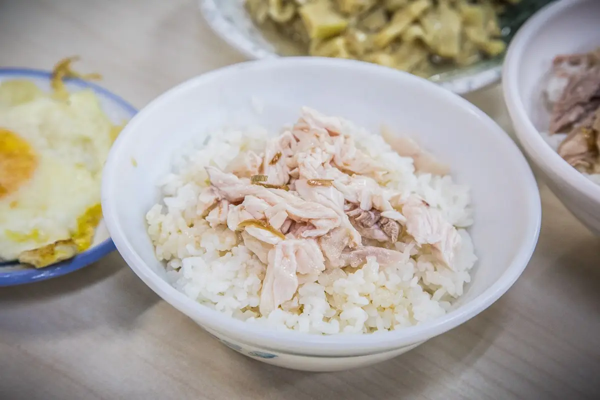 在地人從早吃到晚!嘉義8家排隊火雞肉飯:百年老店、超過7000則好評 在地人從早吃到晚!嘉義8家排隊火雞肉飯:百年老店、超過7000則好評