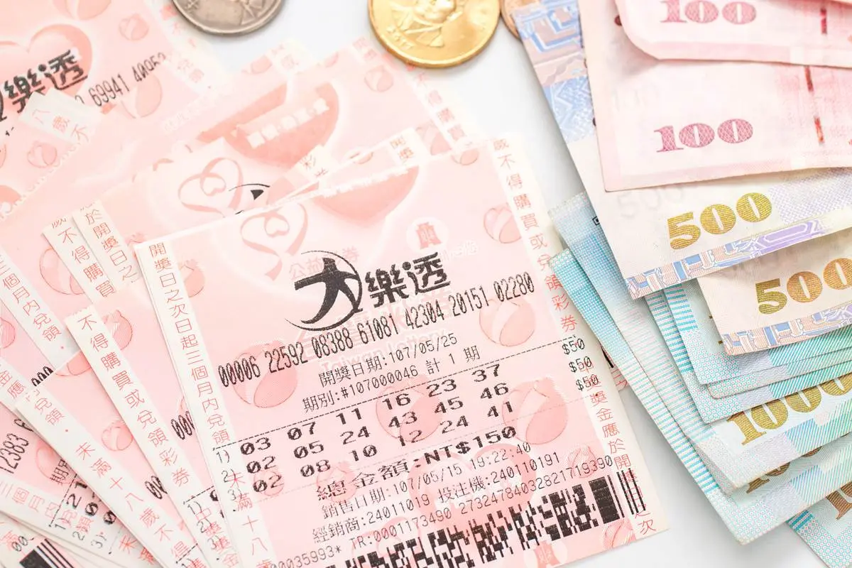 鈔票數到手軟!「4星座」清明後財運爆棚,買樂透、投資都超旺 鈔票數到手軟!「4星座」清明後財運爆棚,買樂透、投資都超旺