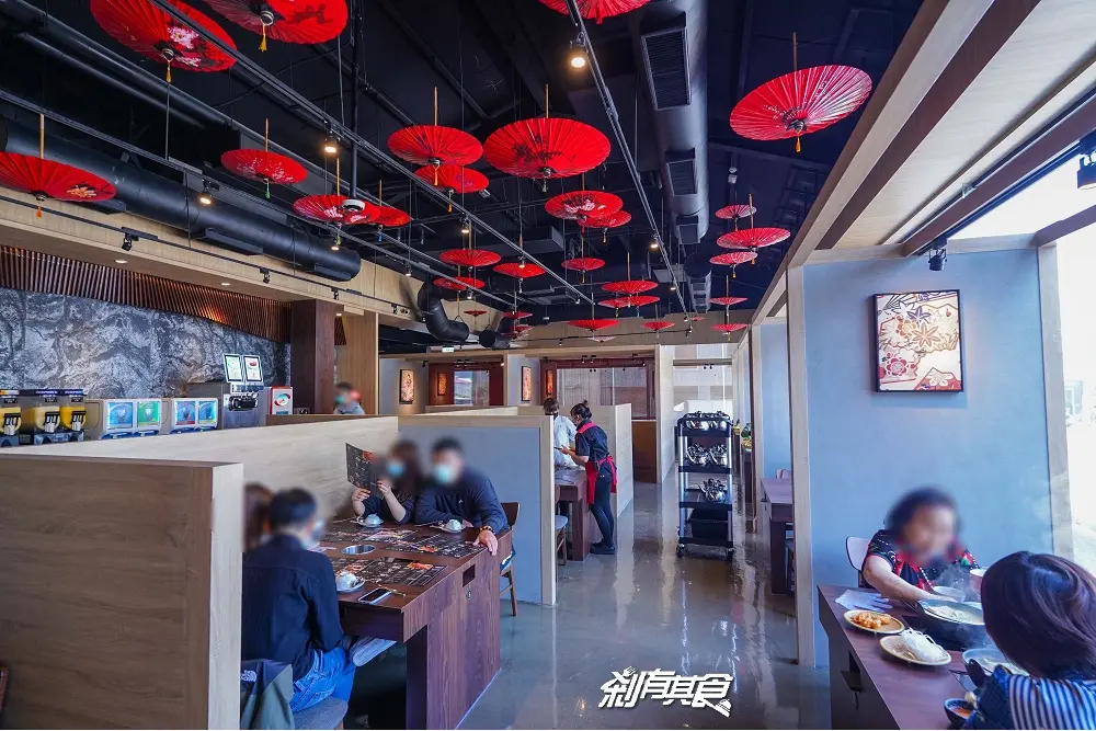 【新開店】員林火鍋王者插旗台中!打卡必點巨大貝殼海鮮船,肉肉火山超浮誇 【新開店】員林火鍋王者插旗台中!打卡必點巨大貝殼海鮮船,肉肉火山超浮誇