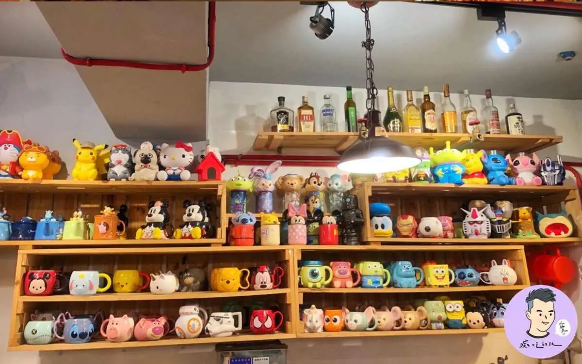 迪士尼粉必訪餐廳！打卡行李箱早午餐、卡通飲料杯，還能DIY超萌吊飾帶回家（得獎名單已公布）
