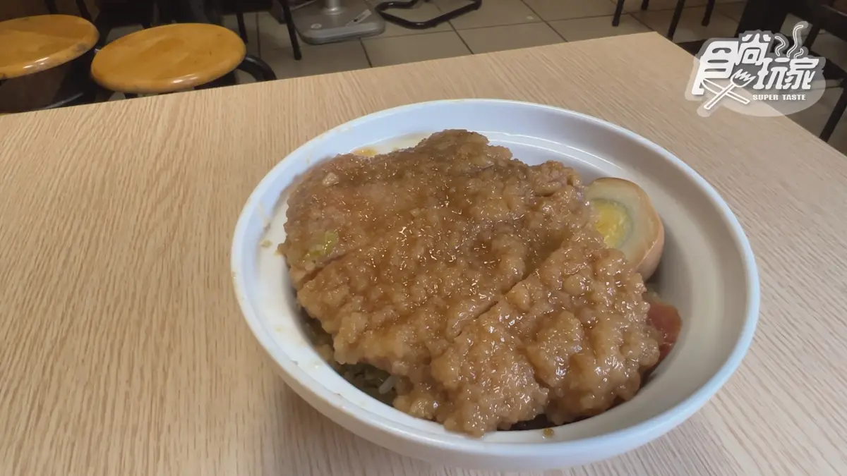 屏東宵夜推薦18家!深夜炭烤饅頭、老字號汕頭火鍋、千層臭豆腐 屏東宵夜推薦18家!深夜炭烤饅頭、老字號汕頭火鍋、千層臭豆腐