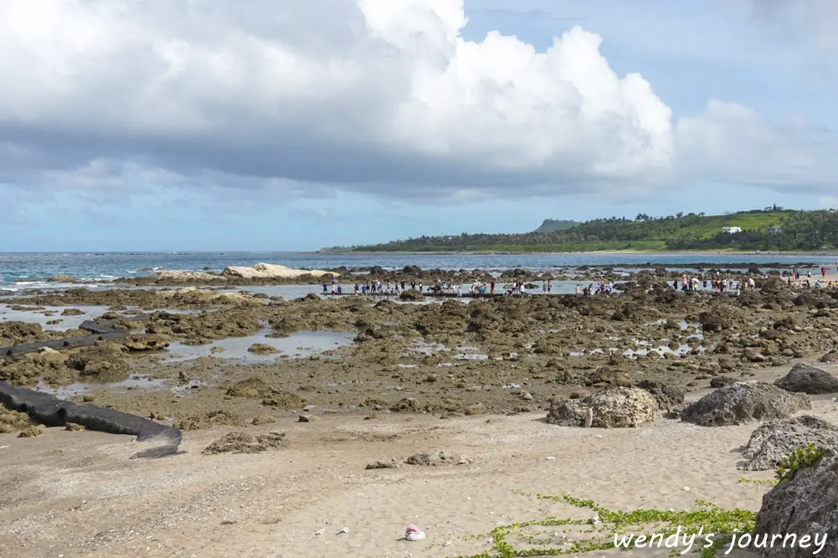 秒飛泰國度假！快衝「台版蘇美島」美拍黑色海上步道，賞南洋風祕境海岸