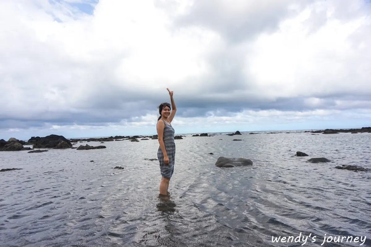 秒飛泰國度假！快衝「台版蘇美島」美拍黑色海上步道，賞南洋風祕境海岸