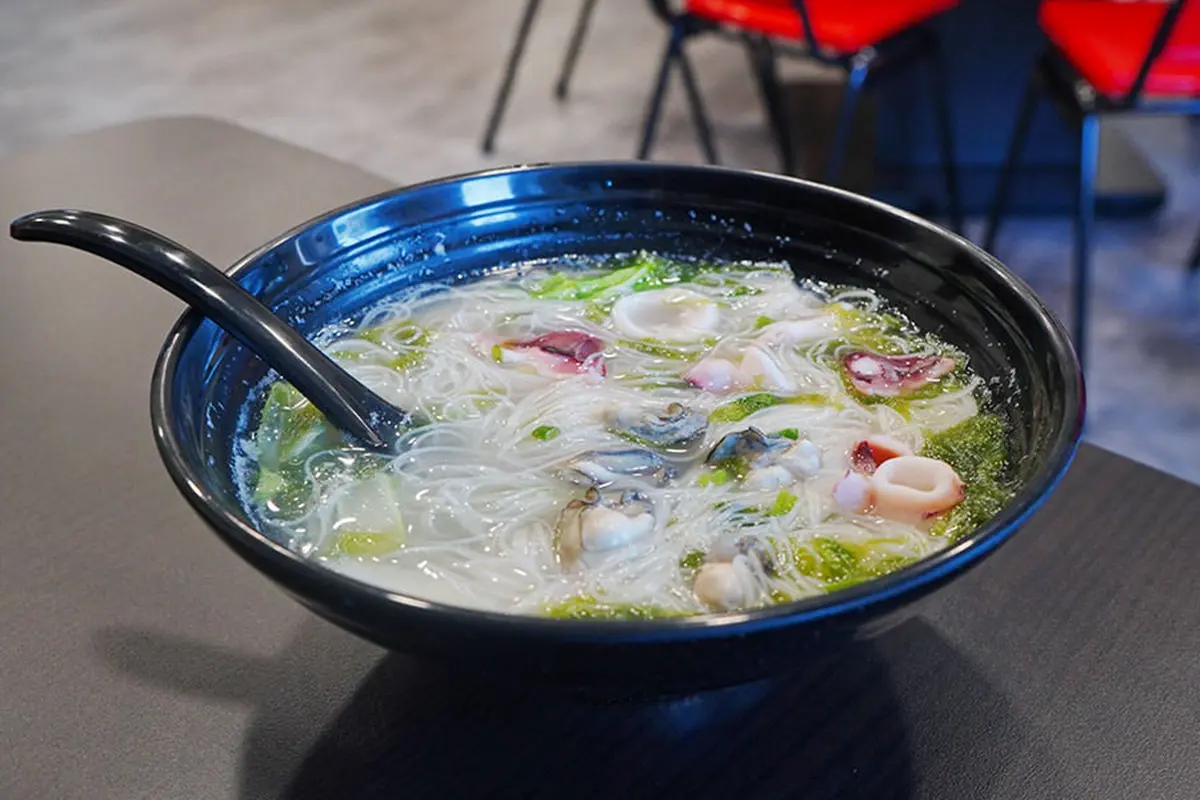 2022花火節順吃!澎湖人最愛8小吃:一甲子燒肉飯、老麵蔥油餅、牽絲仙草冰 2022花火節順吃!澎湖人最愛8小吃:一甲子燒肉飯、老麵蔥油餅、牽絲仙草冰